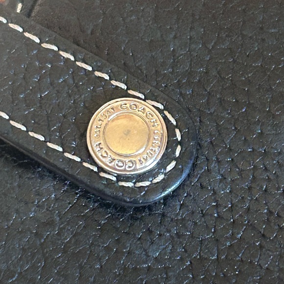 Coach Black Textured Leather Organizer wallet - Picture 2 of 6